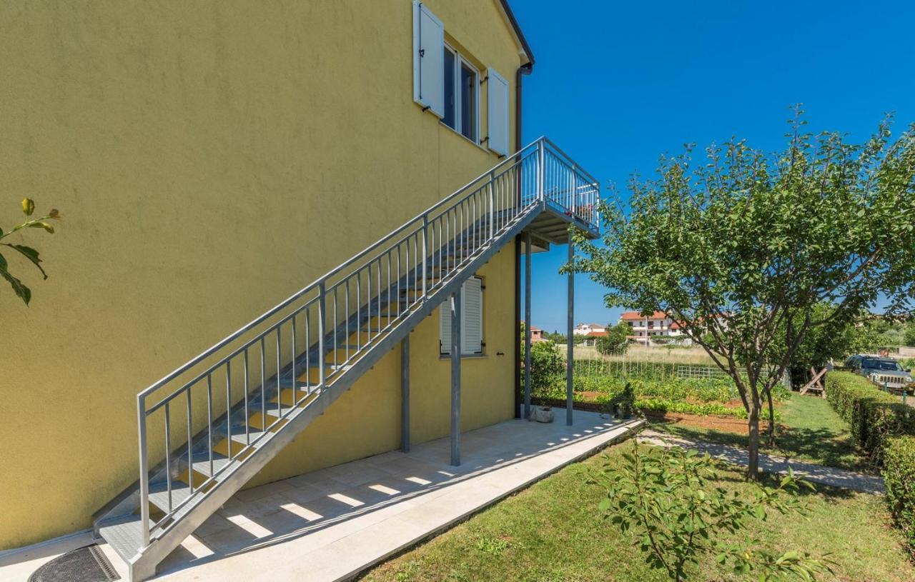 Apartment Nensi Пореч Екстер'єр фото